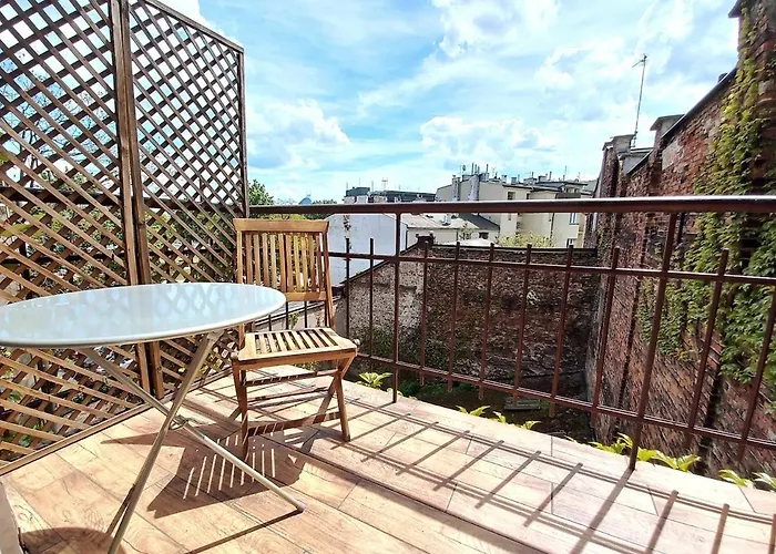 Old Town - 2 Bedrooms Soltyka S6 *