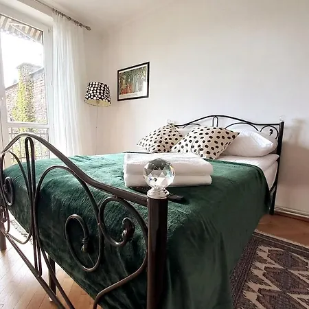 Old Town - 2 Bedrooms Soltyka S6 Apartment *