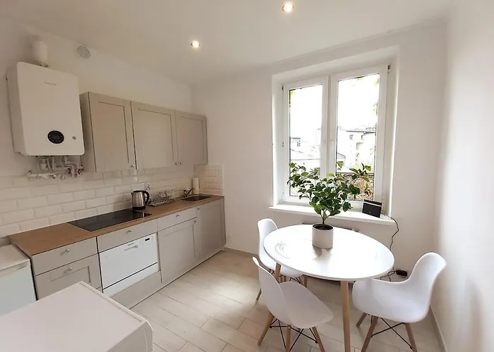 Old Town - 2 Bedrooms Soltyka S6 Apartment *